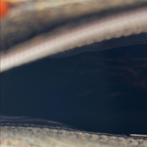 1.17.26 ** Rare Etro Milano 8”x9” Tote 👜 🔥 - Picture 12 of 16